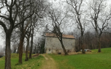 Cassanego Il Sentiero Piere Rosse